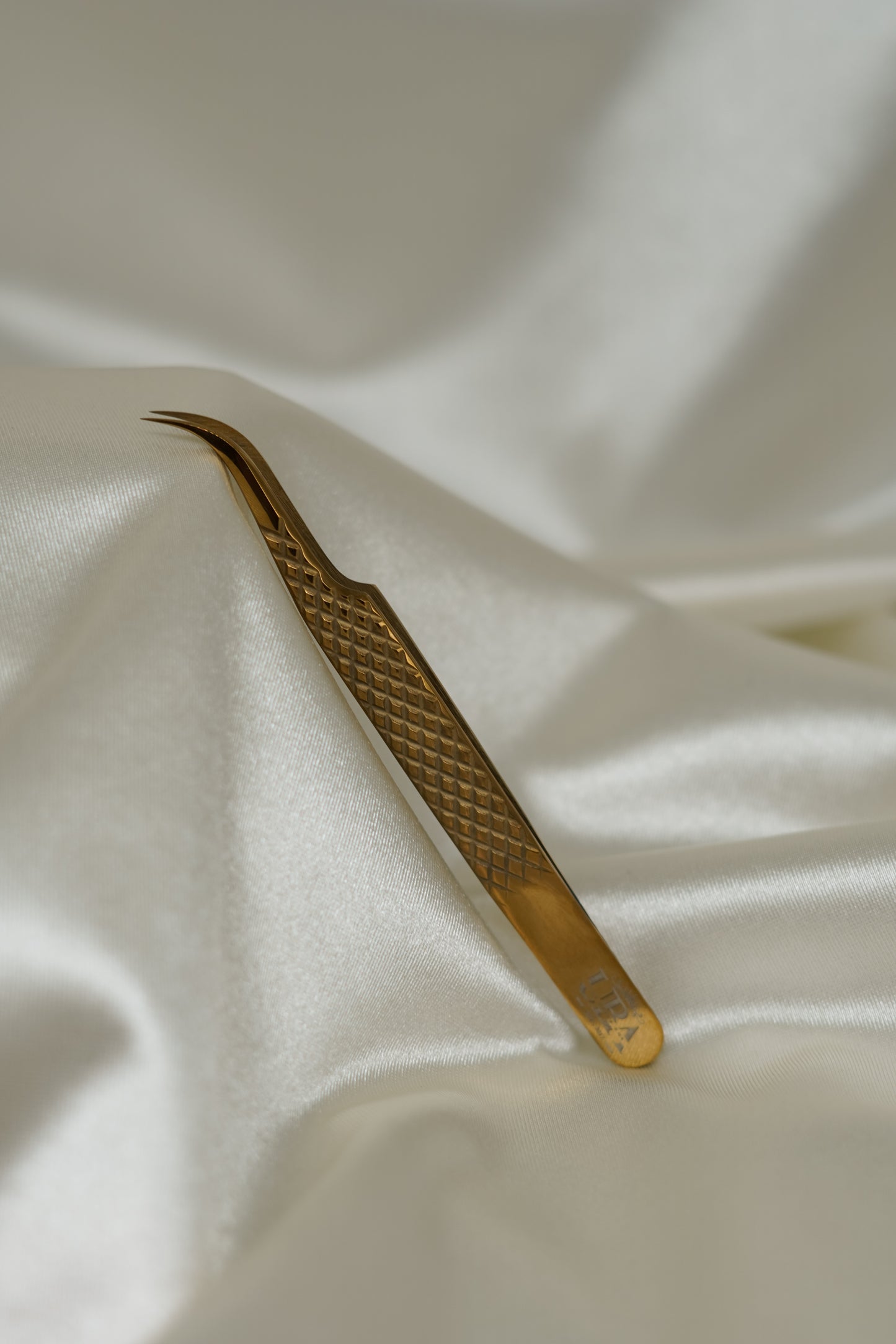 J Curved Tweezer